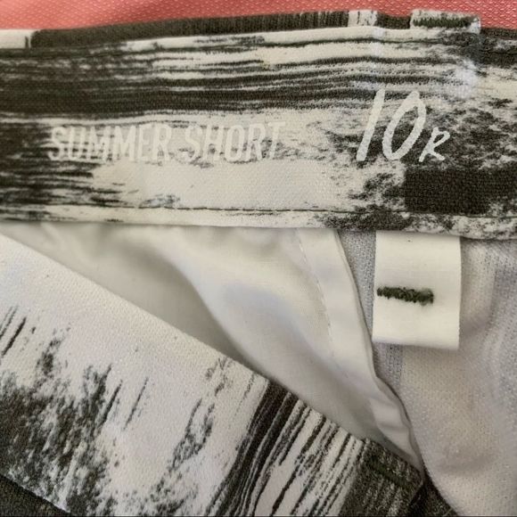 Women’s Sz 10 Gap 3 1/2” Inseam Shorts NWT - Picture 6 of 6